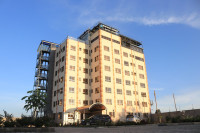 Buraha Zenoni Hotel & Resort