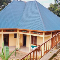 EAR Ken Barham Guest House Budget guest house less than 1hr drive from Nyungwe NP (Chimps) – Breakfast Included