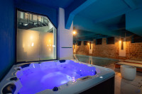 The Louvre Hotel & Spa