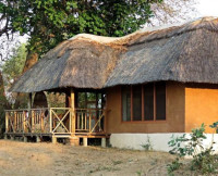 Mopani Safari Lodge Mid-range lodge bordering South Luangwa NP without fences – Day 4: Lunch & Dinner Included – Day 5-6: All Meals Included +4 Photos +3 Photos