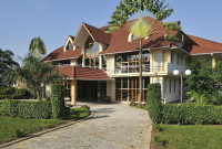 Safari Gate Hotel