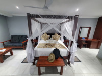Tlou Safari Lodge