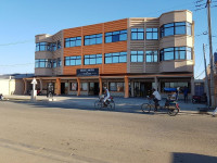 Select Hotel Mid-range hotel 1-2hr drive from Allée des Baobabs (Highlight) – Breakfast Included +5 Photos +4 Photos