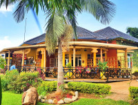 Yambi Hotel