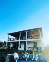 Kinigi Cottage Mid-range guest house just outside Volcanoes NP (Gorillas, Rwanda) – All Meals Included +3 Photos