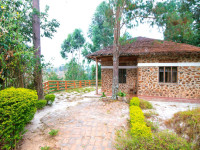 Heritage Lodge, Habuharo