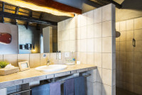 Ai Aiba Lodge