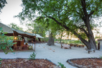 Selinda Explorers Camp