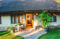 Kalahari Sand Ridge Inn Budget guest house less than 1hr drive from Mosi-oa-Tunya NP – Breakfast & Lunch Included