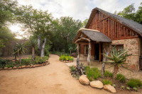 Umkumbe Bush Lodge