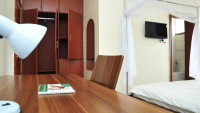 Five to Five Hotel