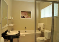 Cresta Sprayview Hotel