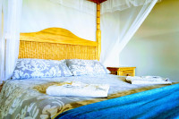 Chembe Eagles Nest Lodge
