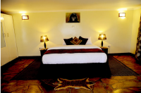 Da Vinci Gorilla Lodge