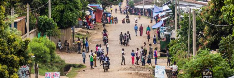 Fly to Jinka – Visit Ari People