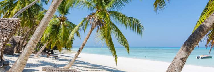 Nosy Iranja beach leisure