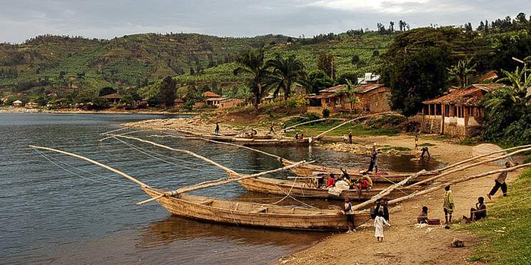 4-Day Nyungwe National Park Safari and Lake Kivu