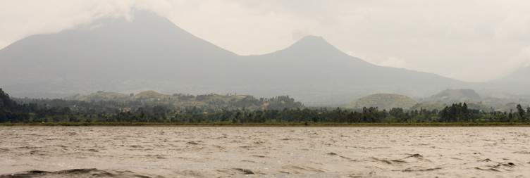 Transfer to Lake Mutanda