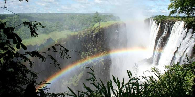 12-Day Luxury Zambia Safari & Victoria Falls Tour