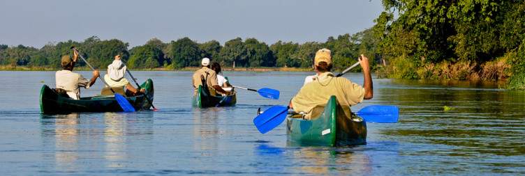 Mana Pools flood plain