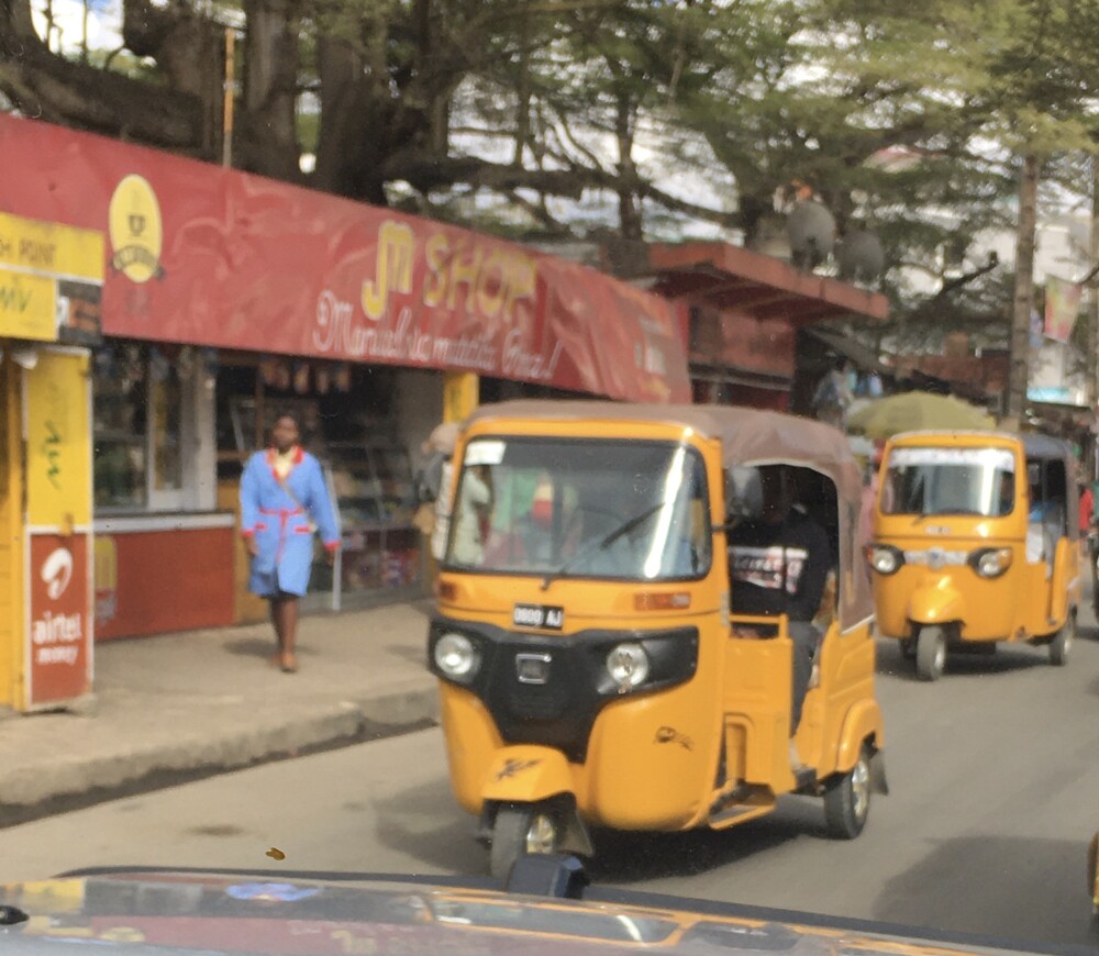 Tuk-tuk